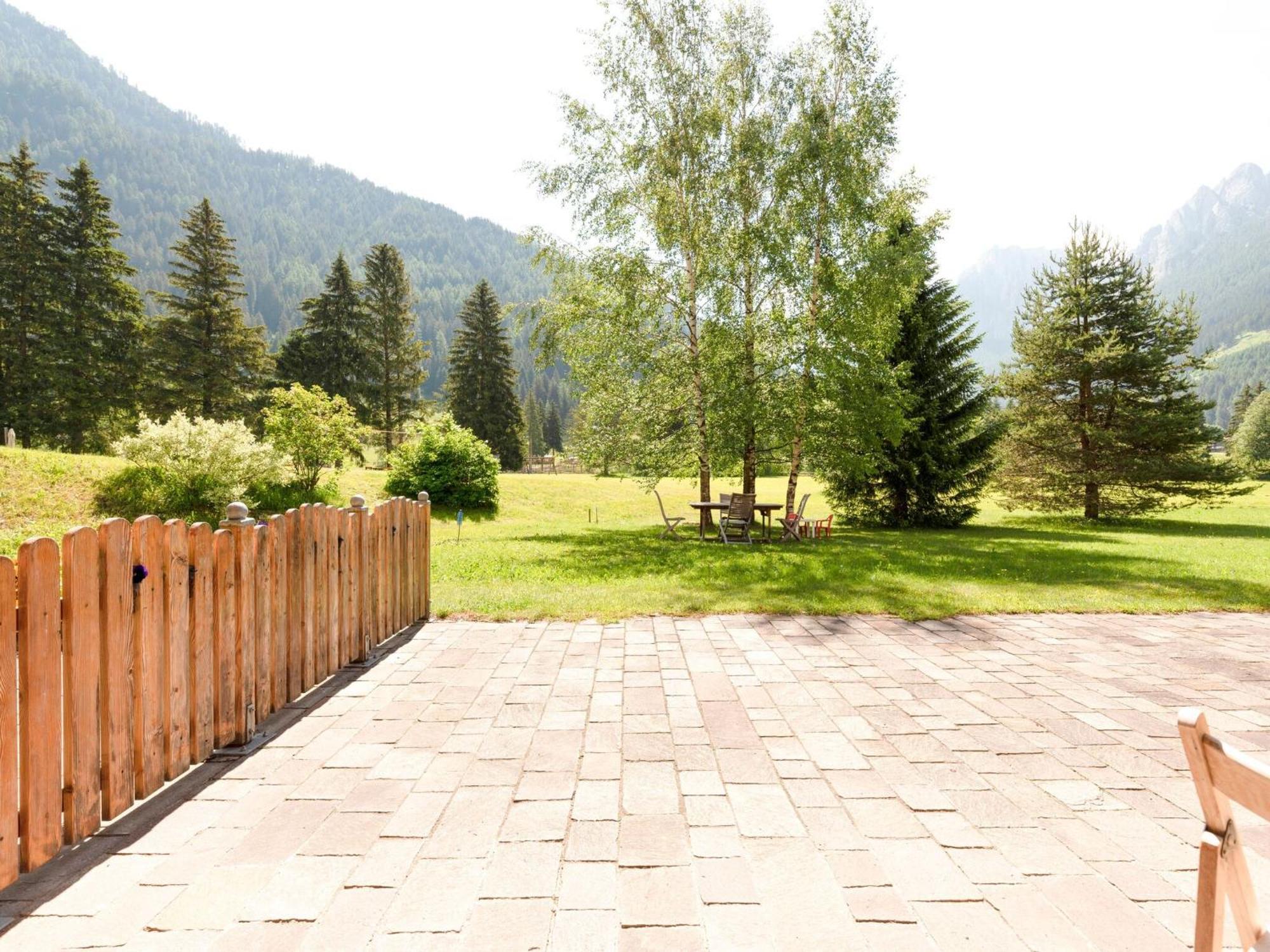 Spacious Chalet With Garden Near Ski Area In Tyrol Pozza di Fassa Buitenkant foto