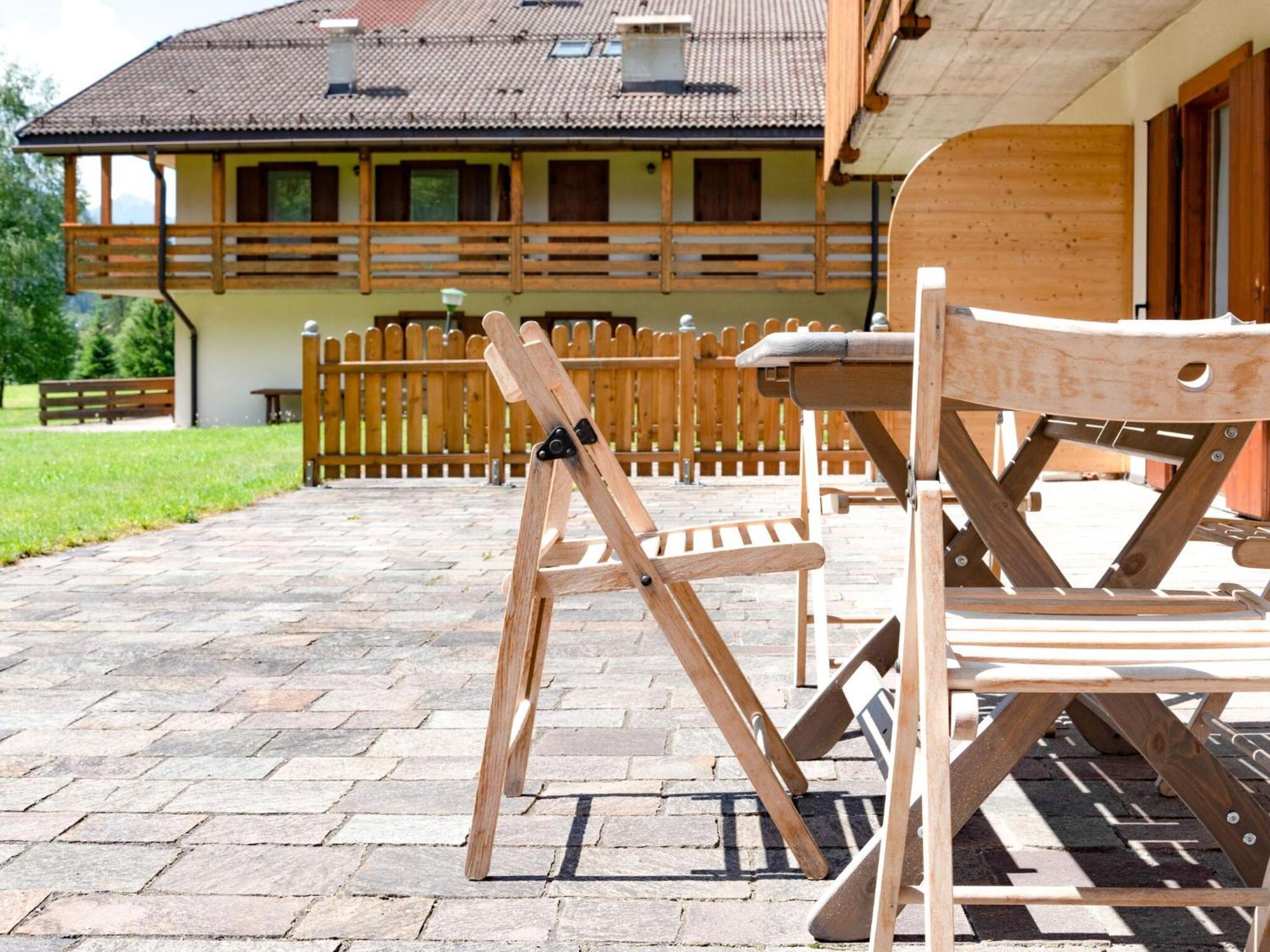 Spacious Chalet With Garden Near Ski Area In Tyrol Pozza di Fassa Buitenkant foto
